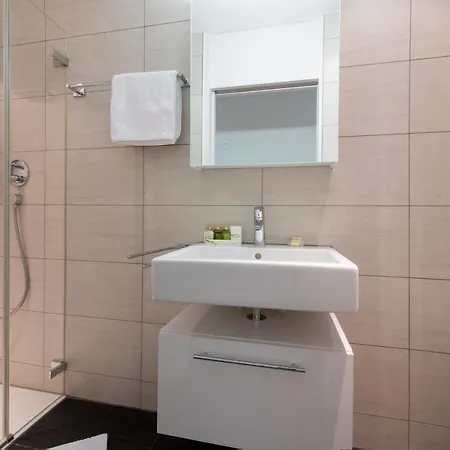 Panoramapark Soleil B Garden Apartamento Wengen